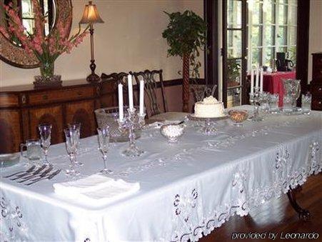 Robinwood Bed And Breakfast ลิตเติลร็อค ร้านอาหาร รูปภาพ